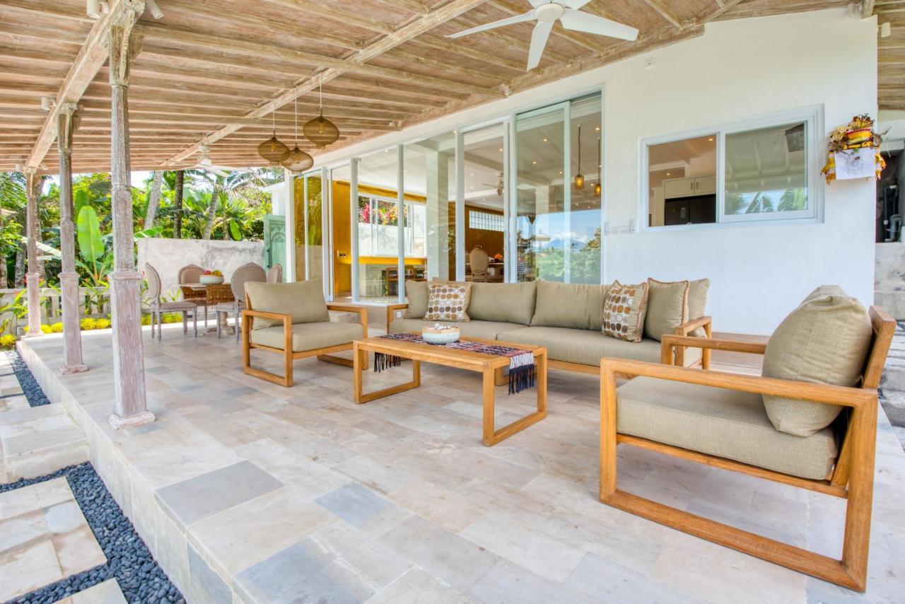 Wake In Paradise And Luxury Lebah Villas Ubud Exterior foto